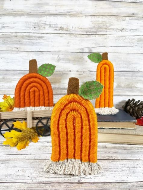 DIY Macrame Pumpkins with Red Heart Yarn Macrame Crafts, Coaster Projects, Rec Center, Fall Activity, Diy Yarn, Adornos Halloween, Fall Halloween Crafts, Super Saver, Diy Macrame