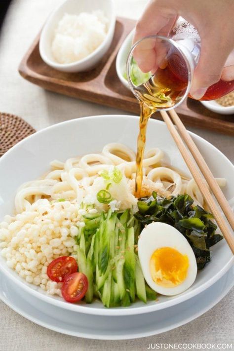 Cold Tanuki Udon 冷やしたぬきうどん - Cool off with this refreshing and delicious cold #udon drizzled in umami mentsuyu and topped with cucumber, tomatoes, tenkasu, wakame, and egg. #udonnoodlerecipe #japanesefood #asianrecipes #coldnoodles #coldnoodlessalad | Easy Japanese Recipes at JustOneCookbook.com Yakimeshi Recipe, Hiyashi Chuka, Cold Ramen, Udon Noodles Recipe, Noodles Vegetables, Just One Cookbook, Udon Noodle, Japanese Food Recipes, Easy Japanese Recipes