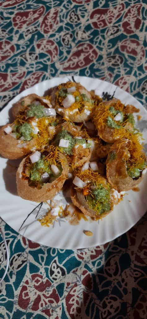 Golgappa Snap, Golgappe Snapchat, Energy Bars Recipe, Food Snap, Pani Puri, Foodie Instagram, Tastemade Recipes, Desi Food, Food Vids