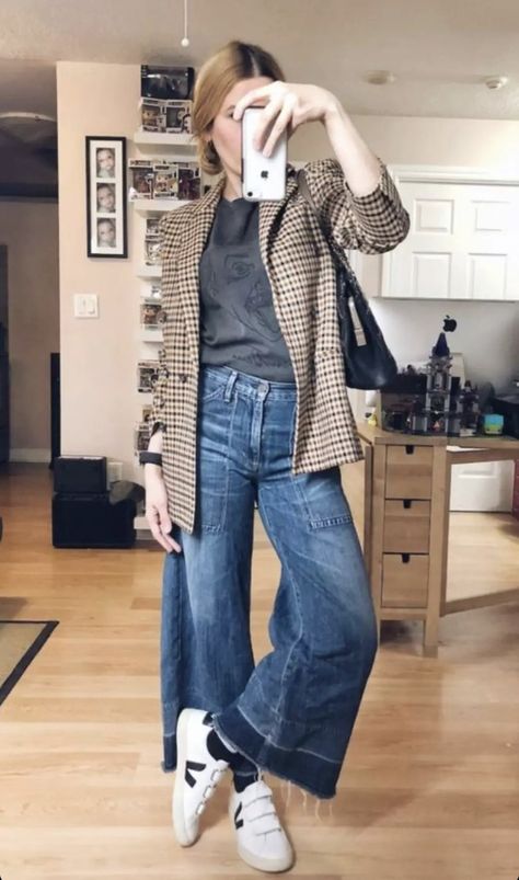 Wide Leg Jeans Winter, Style Wide Leg Jeans, Wide Leg Jeans Outfit, Checkered Blazer, Looks Jeans, Jeans Outfit Winter, Blazer Outfit, Fashion Weeks, Blazer Outfits