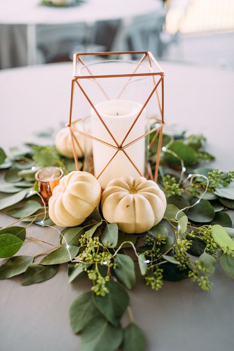 Gourd Centerpiece Wedding, Late Fall Wedding Centerpieces, Wedding Decorations With Pumpkins, Fall Wedding Centerpieces Rectangle Tables, October Wedding Pumpkins, Simple Autumn Wedding Centerpieces, Pumpkin Table Centerpiece Wedding, Fall Wedding Pumpkins Centerpieces, October Wedding Table Centerpieces