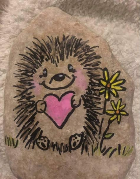 Nou Is Ek Moeg, Cocker Spaniel Rock Painting, Motivational Painted Rocks, Stenmaling Ideas, Hedgehog Rock Painting, Cute Rock Painting Ideas Simple, Garden Rock Art, Diy Rock Art, Painted Rock Animals