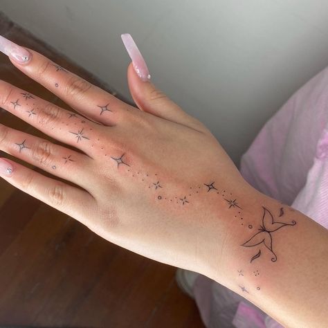 Fairy Hand Tattoo, Tattoos Inspo, Belly Tattoos, Hand And Finger Tattoos, Pretty Hand Tattoos, Small Pretty Tattoos, Tasteful Tattoos, Red Ink Tattoos, Cute Little Tattoos