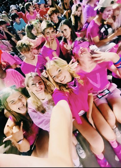 Football Night Outfits, Pink Out Outfits Football Game, Barbie Football Theme, Pink Out Theme Football Game, Pink Out Game Outfits, Pink Out Outfits Spirit Week Football, Pink Out Football Game Outfits, Fnl Fits, Pink Out Football Game