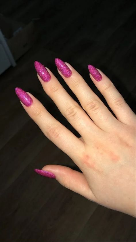 Sparkle Hot Pink Nails, Acrylic Nails Magenta, Magenta Glitter Nails, Pink Sparkly Nails Acrylic, Magenta Almond Nails, Magenta Pink Nails, Hot Pink Sparkly Nails, Barbie Nails Design, Sparkly Pink Nails