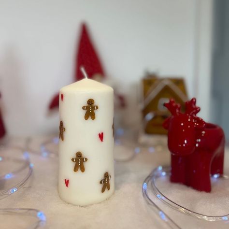 Some inspo for our candle painting night 🕯️🎅🏼 We have now sold 50% of our tickets! 🤍 Link in our bio, get them before they’re gone! Candle Painting Pillar, Christmas Candles Diy Paint, Hand Painted Pillar Candles, Painting Christmas Candles, Candle Painting Ideas Christmas, Christmas Candle Painting Ideas, Hand Painted Christmas Candles, Diy Painted Candles, Christmas Candles Painting