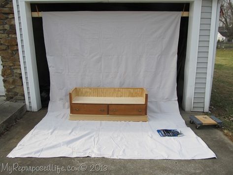 Creating a backdrop to "hang" when needed. Burlap or something with more texture would be ideal. Furniture Staging, Booth Designs, Furniture Photography, Recycling Projects, Photographer Tips, Photography Backdrops Diy, Staging Furniture, Cloth Backdrop, Etsy Tips