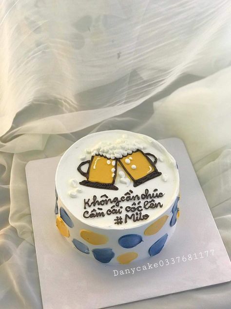 Cake for drunk boys Beer Cakes For Men Birthday, Beer Cake Design, Beer Cakes For Men, Beer Birthday Cake, Birthday Cake Beer, Birthday Beer Cake, Beer Cake, Cute Bento, Birthday Cakes For Men