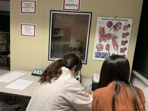 During their interprofessional training week, the SLP and AuD students from CSMU in Taiwan worked together in the lab testing for auditory processing disorders, a professional area of overlap for speech pathologists and audiologists. Lectures and activities were led by Dr. Aaron Roman, from OCA, with professor Bob Serianni, from the SLP program, assisting.

#salusuniversity #audiology #speechlanguagepathology #internationaleducation Medical Speech Language Pathologist, Audiology Student Aesthetic, Audiologist Aesthetic, Slp Motivation, Audiology Aesthetic, Speech Therapist Aesthetic, Speech Therapy Aesthetic, Speech Pathology Aesthetic, Slp Aesthetic