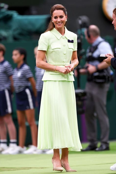 Kate Wimbledon, Strathmore Rose Tiara, Kate Middleton Wimbledon, Fashion Core, Wimbledon 2023, Long Grey Skirt, Princesse Kate Middleton, Kate Middleton Dress, Mcqueen Dress