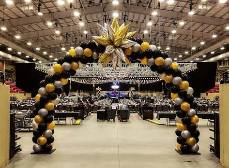 Balloon Decorations Graduation, Galaxy Event, Balloon Archway, Prom Backdrops, Balloons Galore, Balloon Shades, Christmas Balloon Decorations, Masquerade Theme, Black And Gold Balloons