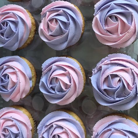 Pink/Purple Swirl Rosette Cupcakes Light Purple Cupcakes, Pink And Purple Cupcakes, Shades Of Purple Cupcakes, Pink Purple White Cupcakes, Purple And Pink Cupcakes Birthday, Pastel Pink And Purple Cupcakes, Purple Frosted Cupcakes, Pink And Purple Cupcakes Swirls, Rosette Cupcakes