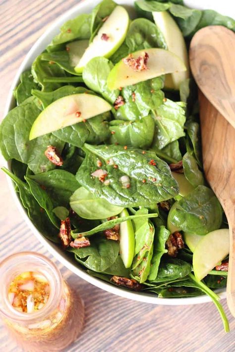 Dressing For Spinach Salad, Spinach Salad Dressing Recipe, Best Spinach Salad, Easy Spinach Salad, Maple Dijon Dressing, Spinach Salad Dressing, Dijon Dressing, Sliced Apples, Thanksgiving 2024