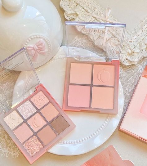 Dasique Eye Shadow Palette In Shade #14 Peach Squeeze & Dasique  Blending Mood Cheek Peach Coquette Makeup, Makeup List, Ulzzang Makeup, Seasonal Color Analysis, Peach Blush, Aesthetic Coquette, Beauty Goals, Korean Cosmetics, Makeup Items