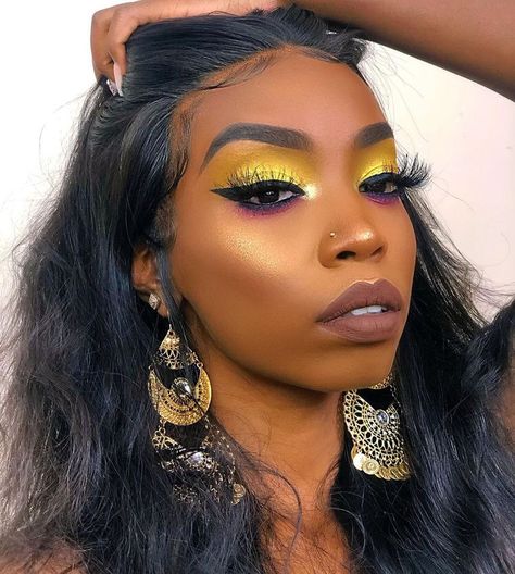 Brown Eye Makeup Natural, Brown Eye Makeup, Eye Makeup Natural, Eyeliner Wings, Brown Girls Makeup, Yellow Makeup, Makeup For Black Skin, Perfect Eyeliner, Face Beat