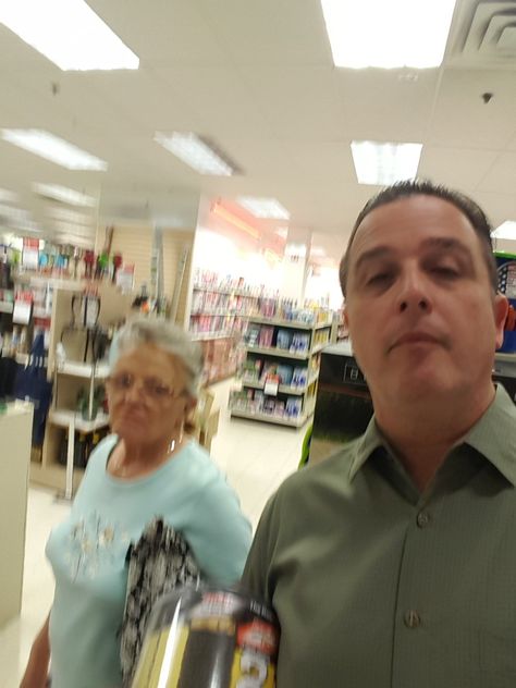 6/5/18 - Mom and I are shopping at Boscov's.  Can you believe it? - I'm shopping at a Mall? Old Men Pictures, Jay Dangler, Old White Man, Tracy Lawrence, Old Man Pictures, Fake Injury, Fridge Photos, Man Pictures, Work Profile