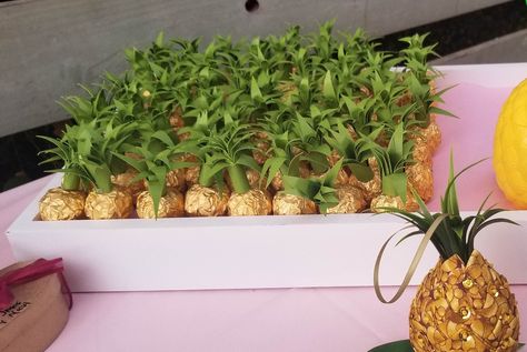 ferrero rocher pineapple crown topper-pineapple crown topper-Ferrero Rocher pineapple favors for baby shower/wedding/birthday/bridalshower by PueoGraphics on Etsy https://www.etsy.com/listing/741162065/ferrero-rocher-pineapple-crown-topper Pineapple Centerpiece Ideas Wedding, Pineapple Centerpiece Wedding, Ferro Rocher Pineapple, Gold Pineapple Centerpiece, Pineapple Bachelorette Party, Pineapple Favors, Tropical Wedding Favor, Tropical Theme Party, Birthday Party Accessories