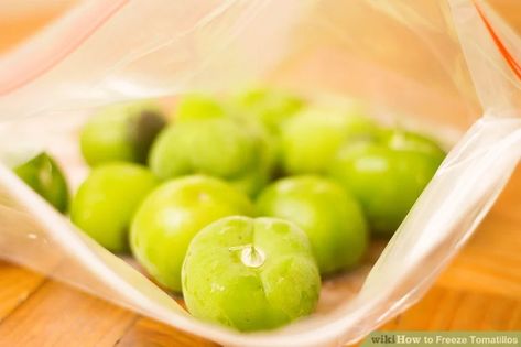 How To Freeze Tomatillos, How To Store Tomatillos, How To Preserve Tomatillos, Preserve Tomatillos, Preserving Tomatillos, Tomatillos Recipes, Freeze Veggies, Growing Tomatillos, Tomatillo Recipes