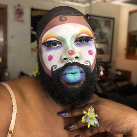 “See, when you do clownery, the clown cums back to bite”  Got the new @sugarpill Fun Size palette and had to use every color 😍 jewels by… Fun Clown Makeup, Clown Lips, Drag Clown, Clown Core, Clown Makeup, The Clown, Fun Size, September 23, Every Color