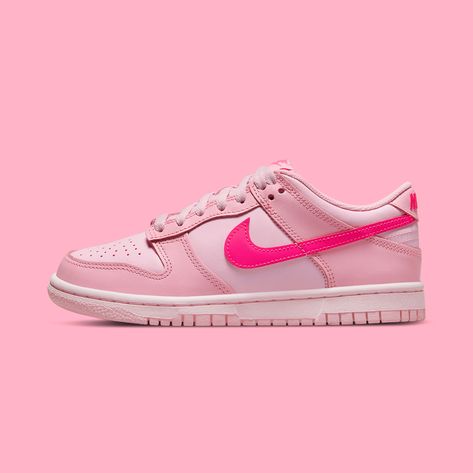 Nike Pfp, Nike Triple Pink, Triple Pink Dunks, Nike Dunk Low Triple Pink, Pink Dunks, Staple Sneakers, Wishlist 2022, Pink Nike Shoes, Nike Shoes Girls