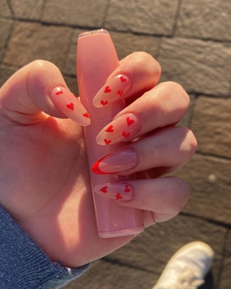 Valentines Vibes, Vday Nails, Band Nails, Magic Nails, Summery Nails, Pretty Gel Nails, Pink Valentines, Gel Nail Designs, Minimalist Nails