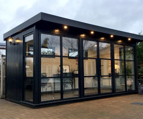 Contemporary Garden Rooms, Cedar Shingle Roof, Garden Offices, Container Cafe, Backyard Office, Kiosk Design, Roof Styles, Casa Container, Contemporary Garden