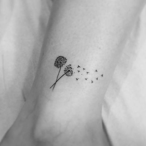 Geometric Pattern Tattoo, Dragons Tattoo, Tiny Tattoos For Women, Tattoo Diy, Dandelion Tattoo, Shape Tattoo, Meaningful Tattoos For Women, Small Flower Tattoos, Inspiration Tattoos