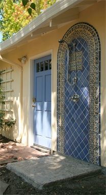 OUTDOOR SHOWER- the arched shape for the tile design-not these tiles-just the design shape Outside Showers, Mediterranean Patio, Outdoor Baths, Outdoor Kitchen Appliances, Pool Shower, House Dream, Mexican Tile, Traditional Exterior, Casa Exterior