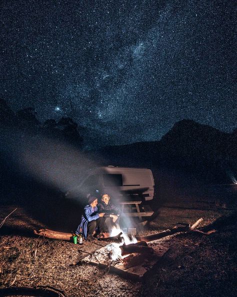 VANLIFE🌏TRAVEL🌴 on Instagram: “When you're out in outback Australia on a clear night you can see the whole galaxy ☄🌠 Newnes Campground is surrounded by beautiful…” Camping Australia, Vanlife Travel, Australia Outback, Cozy Camping, Outback Australia, Australia Travel, Van Life, Mount Everest, Kayaking