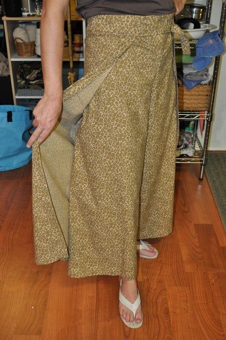 How to Make Wrap Pants : 26 Steps (with Pictures) - Instructables How To Make Wraps, Homemade Baby Food Combinations, Wrap Around Skirts, Diy Romper, Pantalon Thai, Pants Patterns, Sewing Machine Stitches, Trousers Pattern, Zero Waste Fashion