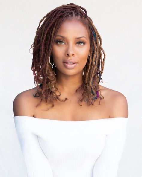 100.1k Likes, 1,476 Comments - Eva Marcille 👁 (@evamarcille) on Instagram: “New headshot alert 🚨 thanks @terrellmullin You get it right every time” Eva Marcille Braids, Eva Marcille Locs, Goddess Braids With Bangs, Short Braid Styles, Braid Loc Styles, Braids With Bangs, Ideas For Braids, Twist Natural Hair, Short Braid