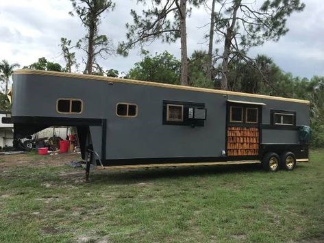 Horse Trailer Converted into Tiny Home 0019 Tiny Home Trailer, Tiny House Trailer Plans, Converted Horse Trailer, Horse Transport, Home Trailer, Mobile House, Tiny House Towns, Trailer Diy, Trailer Plans