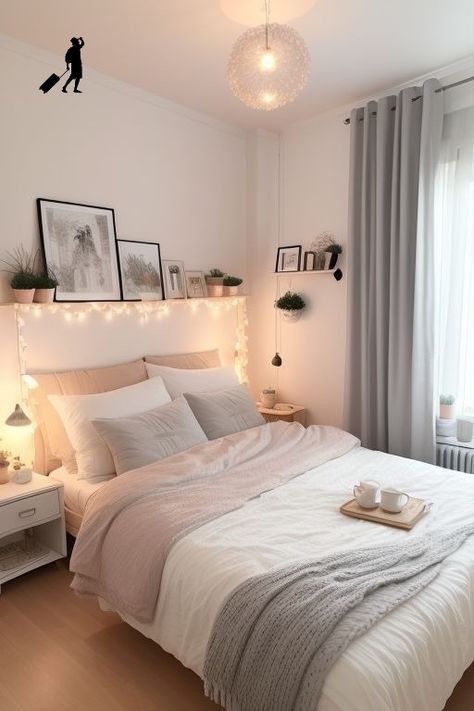 Simple Aesthetic Room Ideas Bedrooms, Medium Sized Bedroom Ideas, Cosy Minimalist Bedroom, Bedroom Aesthetic Cozy Minimalist, Teen Bedroom Ideas Aesthetic, Young Lady Bedroom Ideas, Teen Bedroom Ideas Girl, Girl Room Ideas Teenagers, Cute Bedroom Ideas For Small Rooms