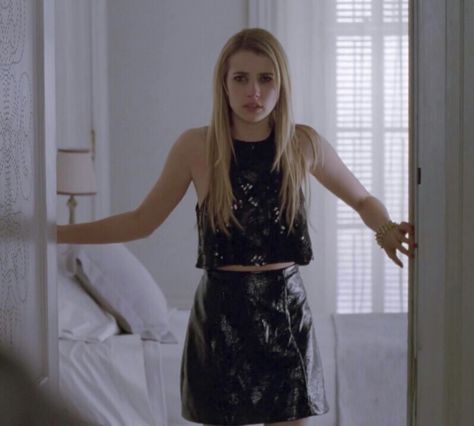 Madison Montgomery: "The Seven Wonders". Madison Montgomery Outfits Coven, Madison Montgomery Outfits, Madison Montgomery Aesthetic, Emma Roberts Ahs, Coven Fashion, Madison Montgomery, Chanel Oberlin, Ahs Coven, Dead Girl