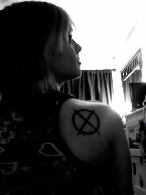 Slenderman Tattoo, Creepypasta Symbol, Pentacle Tattoo, Slenderman Proxy, Creepypasta Cosplay, Creepypasta Proxy, Slender Man, Ticci Toby, Club Hairstyles