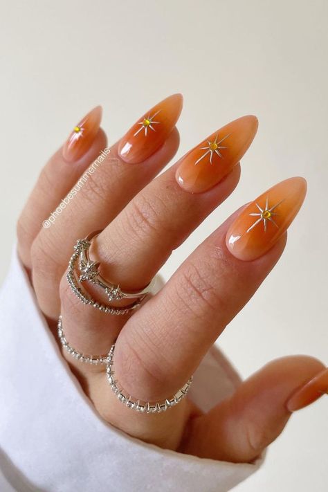 simple fall nails Bright Summer Nails Designs, Nails Round, Orange Nail Designs, Simple Fall Nails, Easy Nails, Seasonal Nails, New Nails, Round Nails, Nails Almond