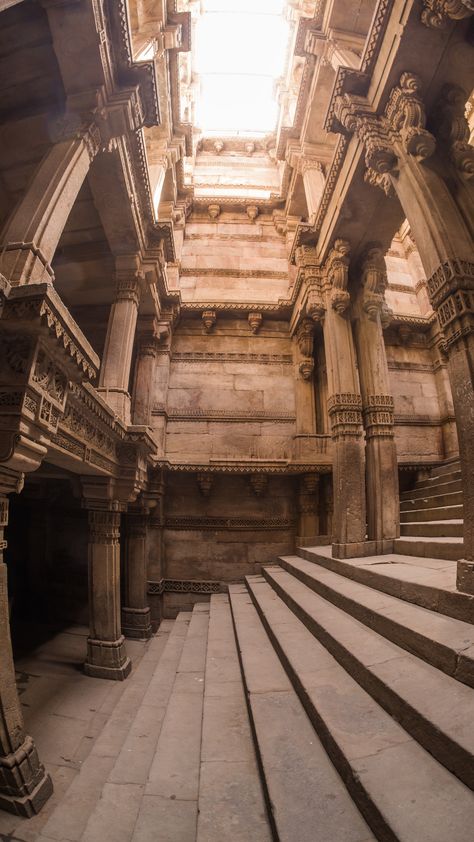 Adalaj Stepwell, #Ahmedabad Ahmedabad Aesthetic, Adalaj Stepwell, Indian Castle, Historical India, City Ideas, Instagram Design Creative, Historical Places, India Tour, Ancient Architecture