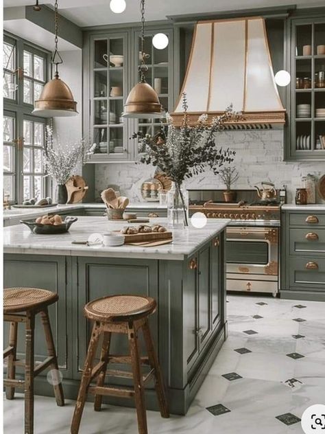 Kitchen Design Photo, Green Kitchen Traditional, Dark Green Farmhouse Kitchen, Green Kitchen Design Ideas, Woodsy Kitchen Ideas, Green Kitchen Dark Countertops, Dark Green Kitchens, Dark Green Cabinets Kitchen, Kitchen With Green Island