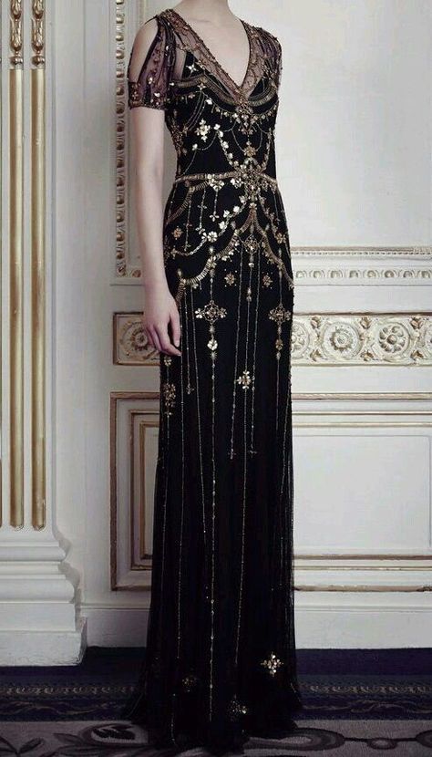 Sukienki Maksi, 1920s Dress, Stil Inspiration, Vintage Gowns, 1920s Fashion, Look Vintage, Gorgeous Gowns, Mode Vintage, Mode Inspiration