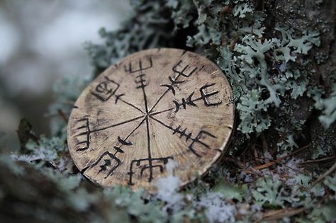 Viking Queen, Viking Aesthetic, Rune Viking, Rune Symbols, Pagan Symbols, Rune Stones, Norse Pagan, Celtic Mythology, Magic Aesthetic