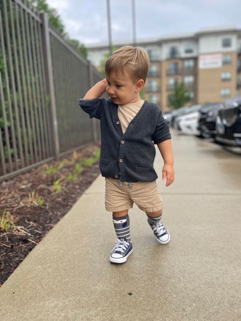 Tyler wears #converse and #h&m Baby Boy Converse, Boy Street Style, Baby Boy Clothes Newborn, Kids Converse, Outfits With Converse, Boys Wear, Baby Boy Outfits, Toddler Boys