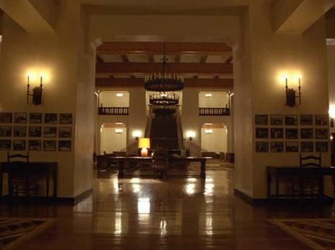 Pin for Later: 7 Obvious References to The Shining on American Horror Story: Hotel A Noted Focus on Symmetry in The Shining The Shining 1980, Room 237, Overlook Hotel, One Point Perspective, Stanley Kubrick, Hotel Interior, The Shining, American Horror Story, Horror Movies