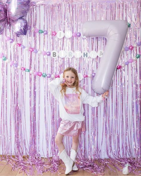 Taylor Swift birthday party for a 7 year old girl. Backdrop with friendship bracelet garland that says In my Birthday Era. Taylor Swift Birthday Party Outfit, Taylor Swift Birthday Pictures, Taylor Swift's Birthday Party, Taylor Swift Birthday Photoshoot Ideas, Taylor Swift Enchanted Birthday Party, Different Taylor Swift Eras, Taylor Swift Birthday Party Outfit Ideas, Taylor Swift Birthday Outfit Kids, Taylor Swift Activity Sheet