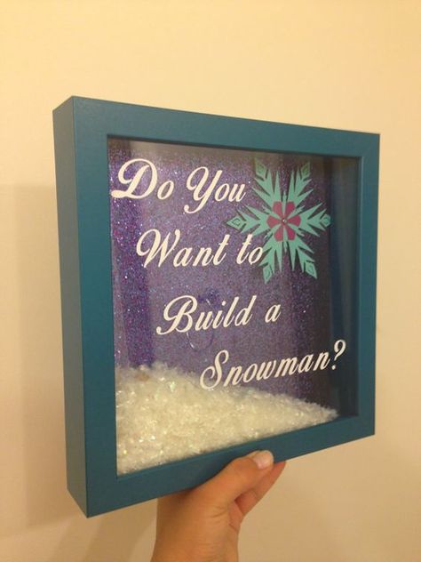 Baby Gifts Diy, Frozen Room Decor, Room Ideas For Girls, Isabella Grace, Frozen Bedroom, Shadow Box Ideas, Frozen Room, Kids Room Ideas, Disney Bedrooms