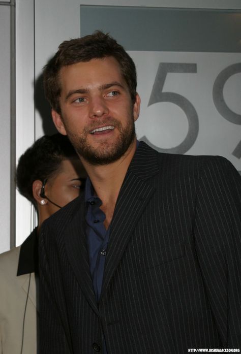 Josh Jackson, Pacey Witter, Joshua Jackson, Gorgeous Guys, Dawsons Creek, Katie Holmes, Favorite Celebrities, Actors & Actresses, Beautiful People