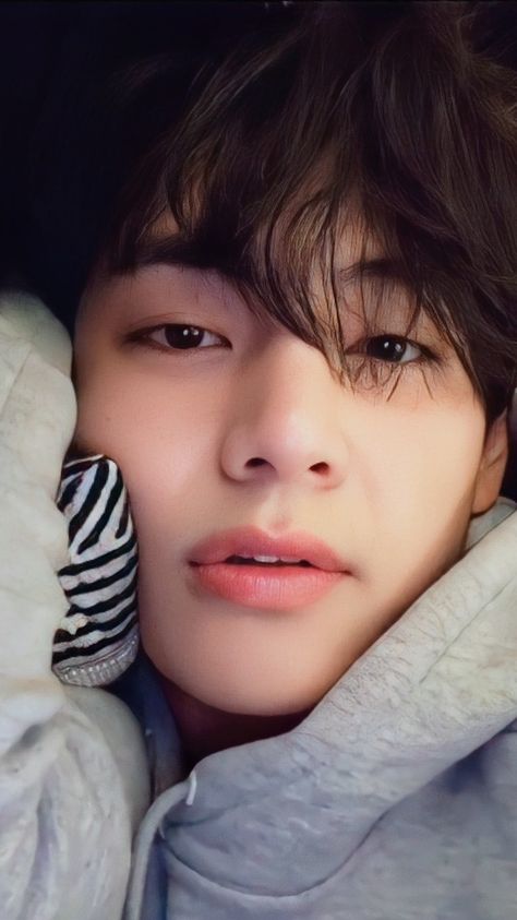 V Boyfriend Material, V Handsome, V Lockscreen, Taehyung Pictures, V Boyfriend, Bts V Wallpaper, Taehyung Boyfriend Material, Taehyung Boyfriend, V Wallpaper