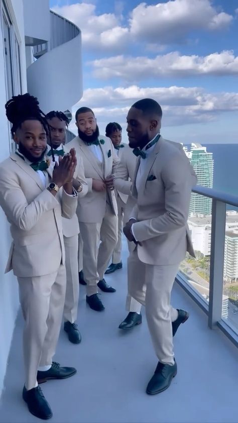 Men Wedding Suit Ideas, Ivory Groomsmen Attire, Groomsmen Neutral Colors, Black Men Wedding Attire, Gold Wedding Groomsmen, Olive Green Groomsmen Attire, Cream Groomsmen Attire, Tan And Green Wedding, Khaki Groomsmen Attire