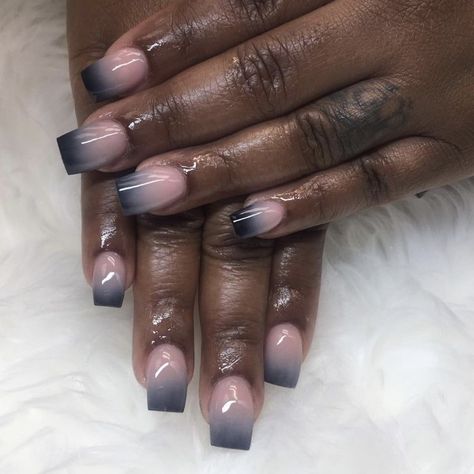 Classic Dip Powder Nails, Short Black Ombre Nails, Short Ombre Acrylic Nails, Ombre Powder Nails, Black Fade Nails, Ombré Nails Short, Acrylic Nail Ombre, Dip Ombre Nails Short, Black Ombre Nails Short