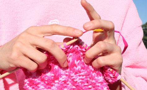 Abortion Protester’s Signs Reveal a Lifelong Love Affair with Crafting Knitting Start, Crochet Projects To Sell, Fine Motor Skills Activities, Gen Z, New Crafts, Diy Knitting, Knitting Tutorial, Crochet Hook, Knitting For Beginners