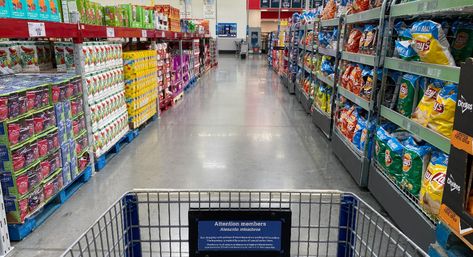 If you loosely follow these rules, you actually end up saving money in the long run and making a Sam's Club membership a benefit to your family. Sams Club Shopping, Costco Membership, Living Frugal, Barbecue Pork, My Shopping List, Family Finance, Baby Back Ribs, Sams Club, Long Run